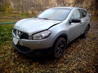 2012 Nissan Qashqai I Рестайлинг, серебристый, 830000 рублей, вид 3