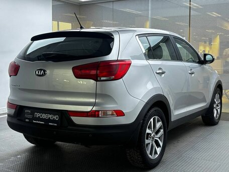 2015 Kia Sportage III Рестайлинг, серебристый, 1629000 рублей, вид 5
