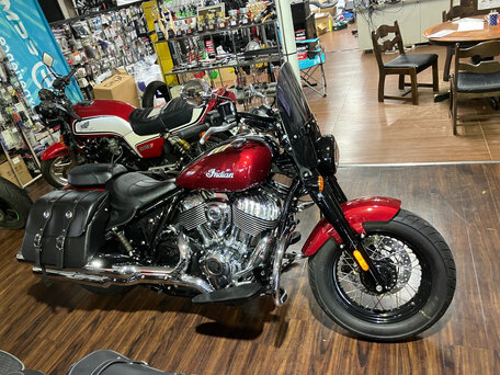 2023 Indian Chief, красный, 1960000 рублей, вид 1