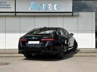 2025 BMW 5 серии Long 530Li xDrive VIII (G60/G61/G68), чёрный, 8490000 рублей, вид 2