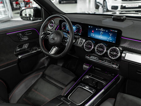 2024 Mercedes-Benz GLB 250 I (X247) Рестайлинг, чёрный, 6450000 рублей, вид 2