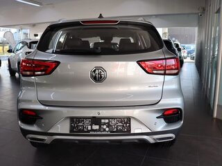 2024 MG ZS II Рестайлинг, серебристый, 2537000 рублей, вид 4