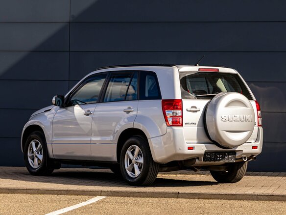 2013 Suzuki Grand Vitara II Рестайлинг 2, серебристый, 1395000 рублей - вид 7