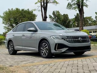 2023 Volkswagen Lavida III Рестайлинг, серый, 1590000 рублей, вид 2