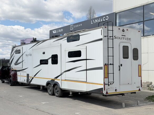2023 Grand Design RV Solitude, белый, 9965000 рублей - вид 4