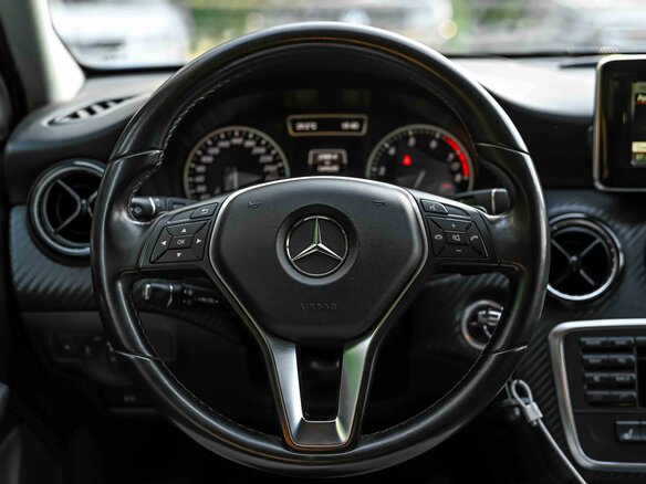 2014 Mercedes-Benz GLA 200 I (X156), голубой, 1435000 рублей - вид 5