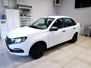 2026 Lada (ВАЗ) Granta I Рестайлинг, белый, 845000 рублей, вид 3