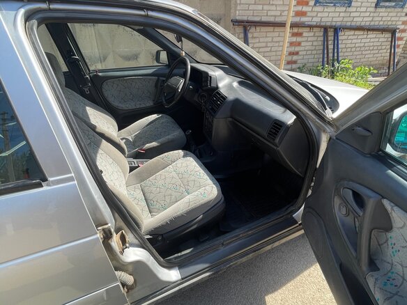 2005 Lada (ВАЗ) 2110, серебристый, 185000 рублей - вид 10