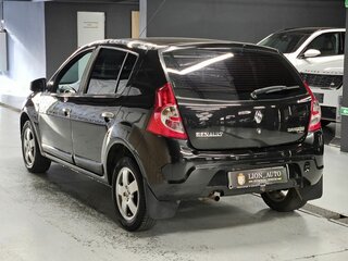 2011 Renault Sandero I, чёрный, 570000 рублей, вид 4