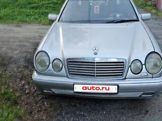 1997 Mercedes-Benz E-Класс 200 II (W210, S210), серебристый, 350000 рублей, вид 1