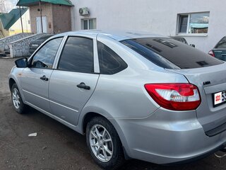2014 Lada (ВАЗ) Granta I, серебристый, 420000 рублей, вид 4