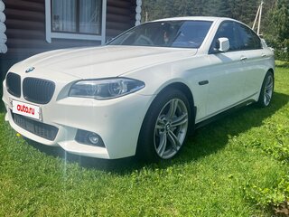 2012 BMW 5 серии 530d xDrive VI (F10/F11/F07), белый, 2480000 рублей, вид 3