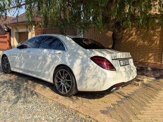 2017 Mercedes-Benz S-Класс 560 Long VI (W222, C217) Рестайлинг, чёрный, 4550000 рублей, вид 5