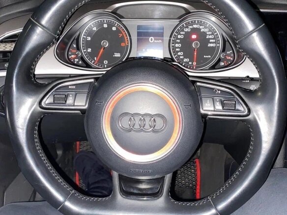 2013 Audi A4 IV (B8) Рестайлинг, чёрный, 1080000 рублей - вид 5