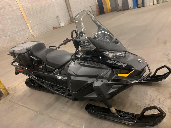 2023 BRP Ski-Doo Skandic LE 900 ACE, чёрный, 1650000 рублей - вид 1