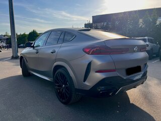 2024 BMW X6 40i III (G06) Рестайлинг, серый, 12500000 рублей, вид 4