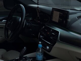 2020 BMW 5 серии 530i xDrive VII (G30/G31/G38) Рестайлинг, чёрный, 4000000 рублей, вид 4