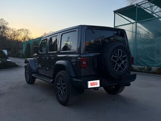 2022 Jeep Wrangler IV (JL), серый, 3000000 рублей, вид 4