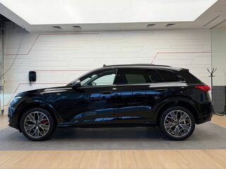 2026 Audi Q5 L III (GU), чёрный, 6750000 рублей, вид 4