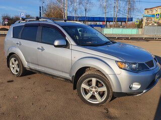 2008 Mitsubishi Outlander II, серебристый, 900000 рублей, вид 2