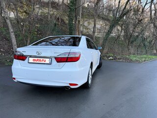 2016 Toyota Camry VII (XV50) Рестайлинг, белый, 2150000 рублей, вид 5