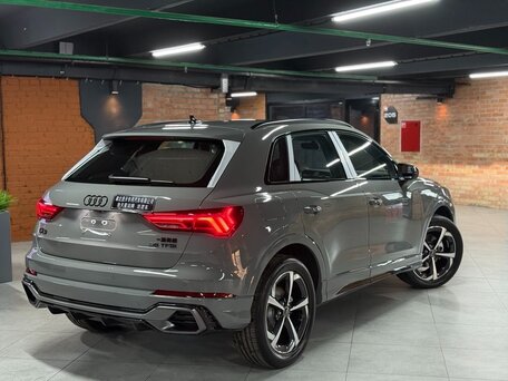 2026 Audi Q3 35 TFSI II (F3), серый, 3990000 рублей, вид 4