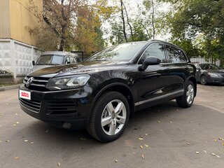 2014 Volkswagen Touareg II, чёрный, 2000000 рублей, вид 1
