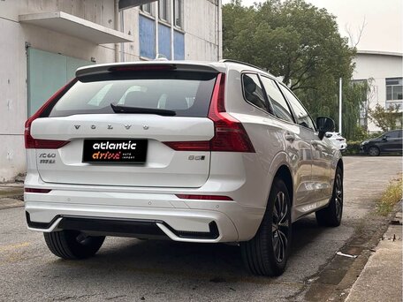 2025 Volvo XC60 II Рестайлинг, белый, 5140000 рублей, вид 3