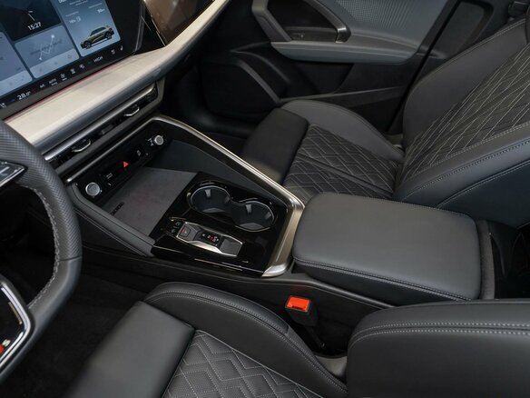 2026 Audi Q5 L III (GU), зелёный, 6350000 рублей - вид 16