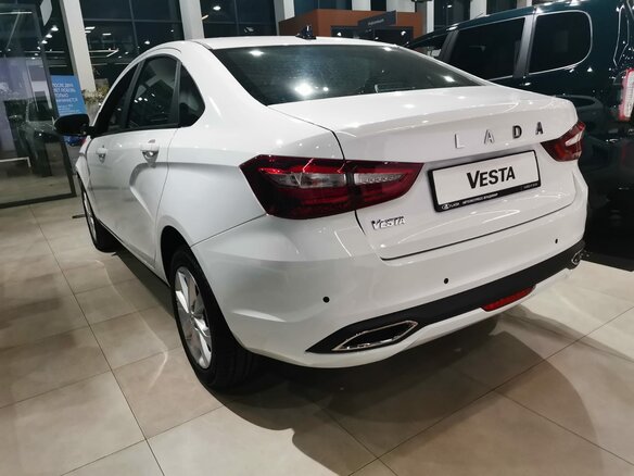 2026 Lada (ВАЗ) Vesta I Рестайлинг (NG), белый - вид 3