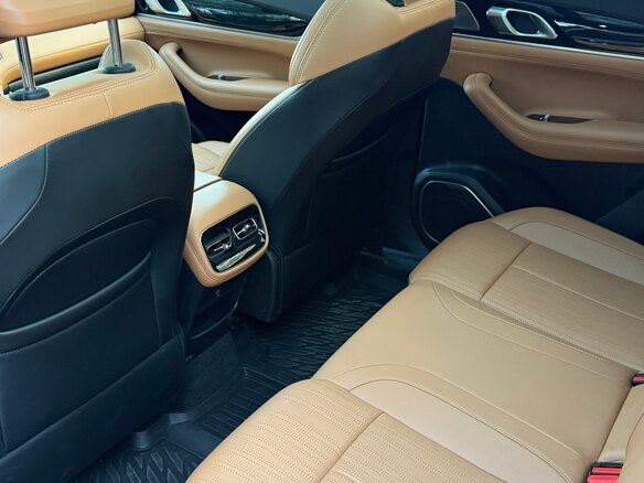 2025 Geely Boyue L II, серый, 2770000 рублей - вид 11