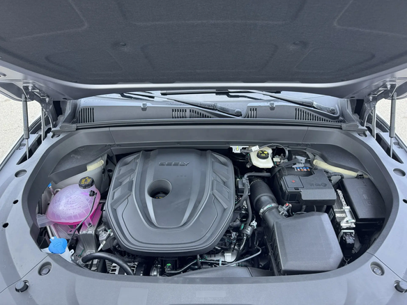 2026 Geely Monjaro I, серебристый - вид 26