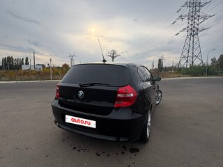 2011 BMW 1 серии 116i I (E81/E82/E87/E88) Рестайлинг, чёрный, 550000 рублей, вид 4