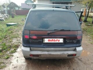 2000 Mitsubishi Space Wagon III, синий, 180000 рублей, вид 3