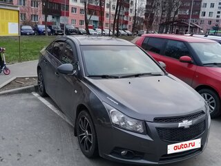 2012 Chevrolet Cruze I Рестайлинг, серебристый, 600000 рублей, вид 2