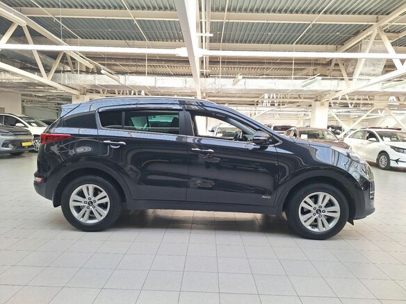 2017 Kia Sportage IV, чёрный, 1490000 рублей - вид 7