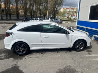 2007 Opel Astra GTC H Рестайлинг, белый, 330000 рублей, вид 3