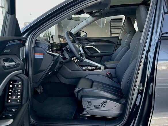 2026 Audi Q5 Sportback TFSI quattro S tronic II (GU), серый, 10000000 рублей - вид 6