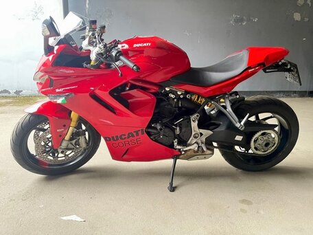 2021 Ducati Supersport, красный, 1290000 рублей, вид 4