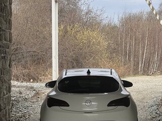 2013 Opel Astra GTC J Рестайлинг, белый, 720000 рублей, вид 4