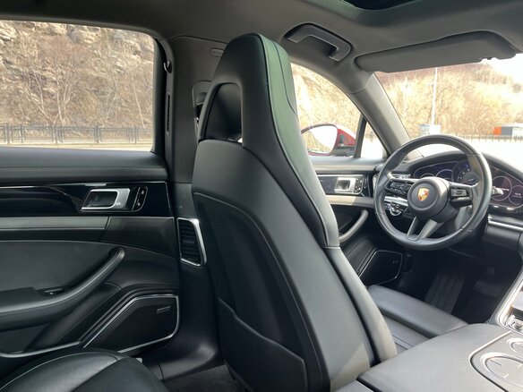 2020 Porsche Panamera II Рестайлинг, красный, 11594775 рублей - вид 18
