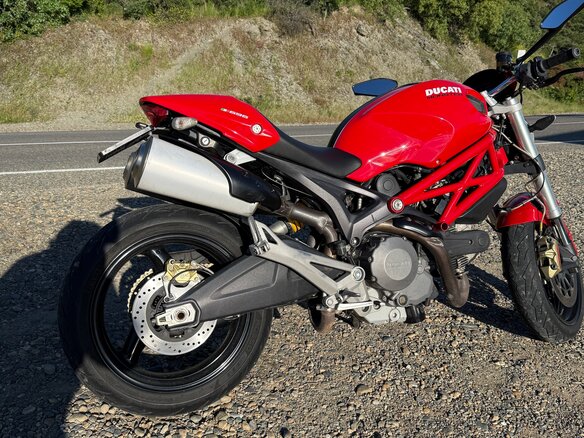 2011 Ducati Monster 696, красный, 399000 рублей - вид 5
