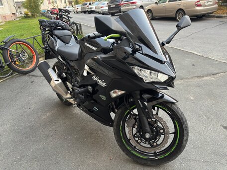 2020 Kawasaki Ninja 400, чёрный, 600000 рублей, вид 3