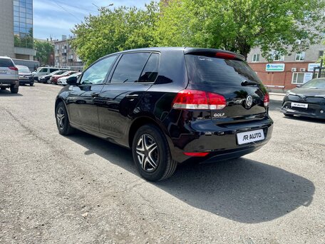 Volkswagen Golf VI