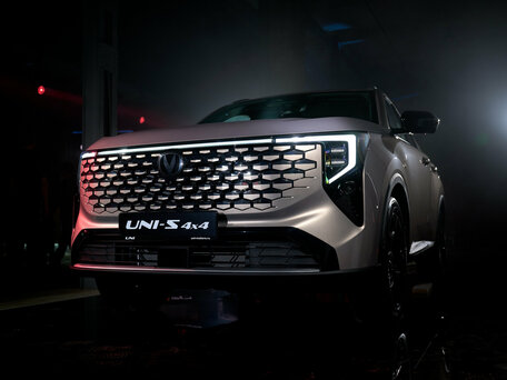 2025 Changan UNI-S I, серебристый, 3179900 рублей, вид 5
