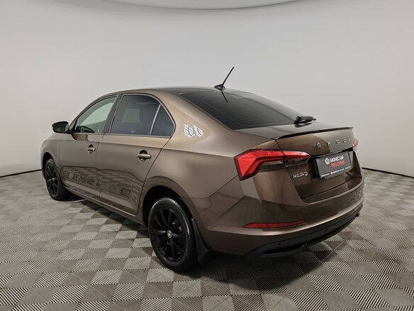 2020 Skoda Rapid II, коричневый, 1545000 рублей - вид 6