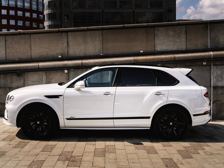 2023 Bentley Bentayga Speed I Рестайлинг, белый, 27700000 рублей, вид 4