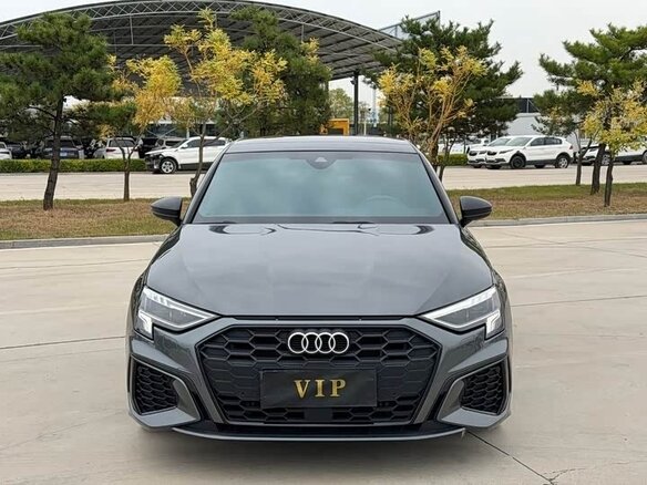 2023 Audi A3 Sportback 35 TFSI IV (8Y), серый, 1850100 рублей - вид 1