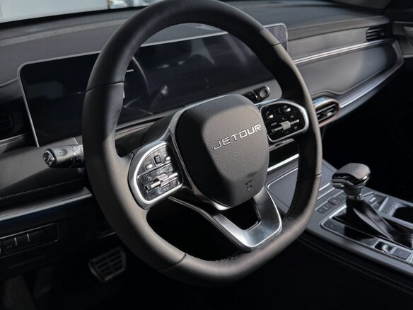 2026 Jetour X70+ I Рестайлинг, белый, 3099000 рублей - вид 9