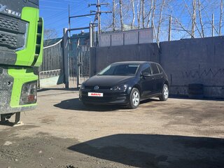 2016 Volkswagen Golf VII, чёрный, 1810000 рублей, вид 3